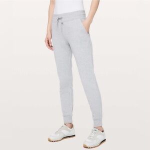 Lululemon Warm Down Jogger II 28” Heathered Core Light Gray Size 6